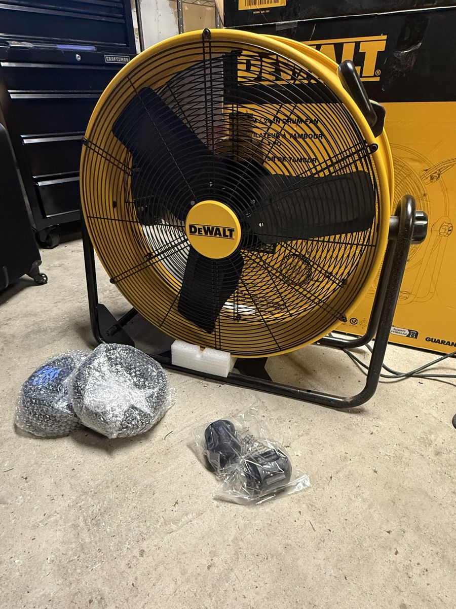 24 Inch Heavy Duty Drum Fan (NEW)