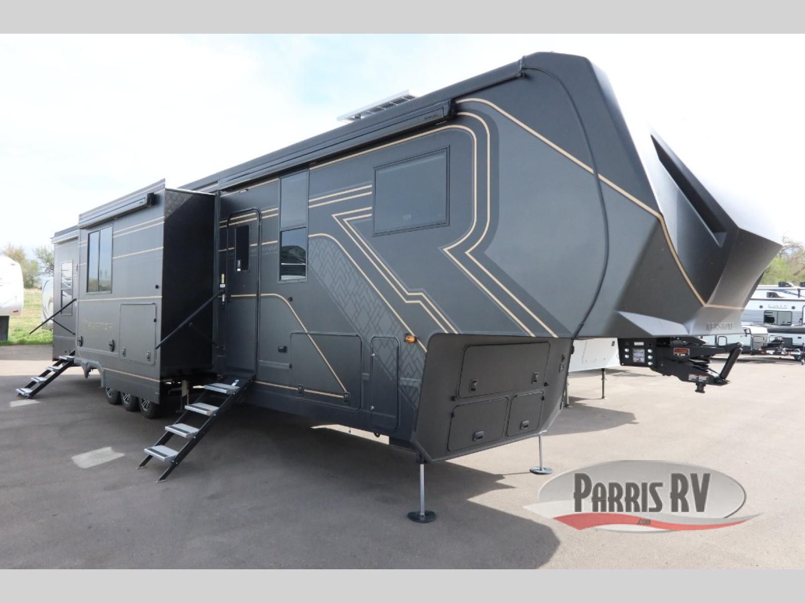 New 2026 Keystone RV Raptor 441