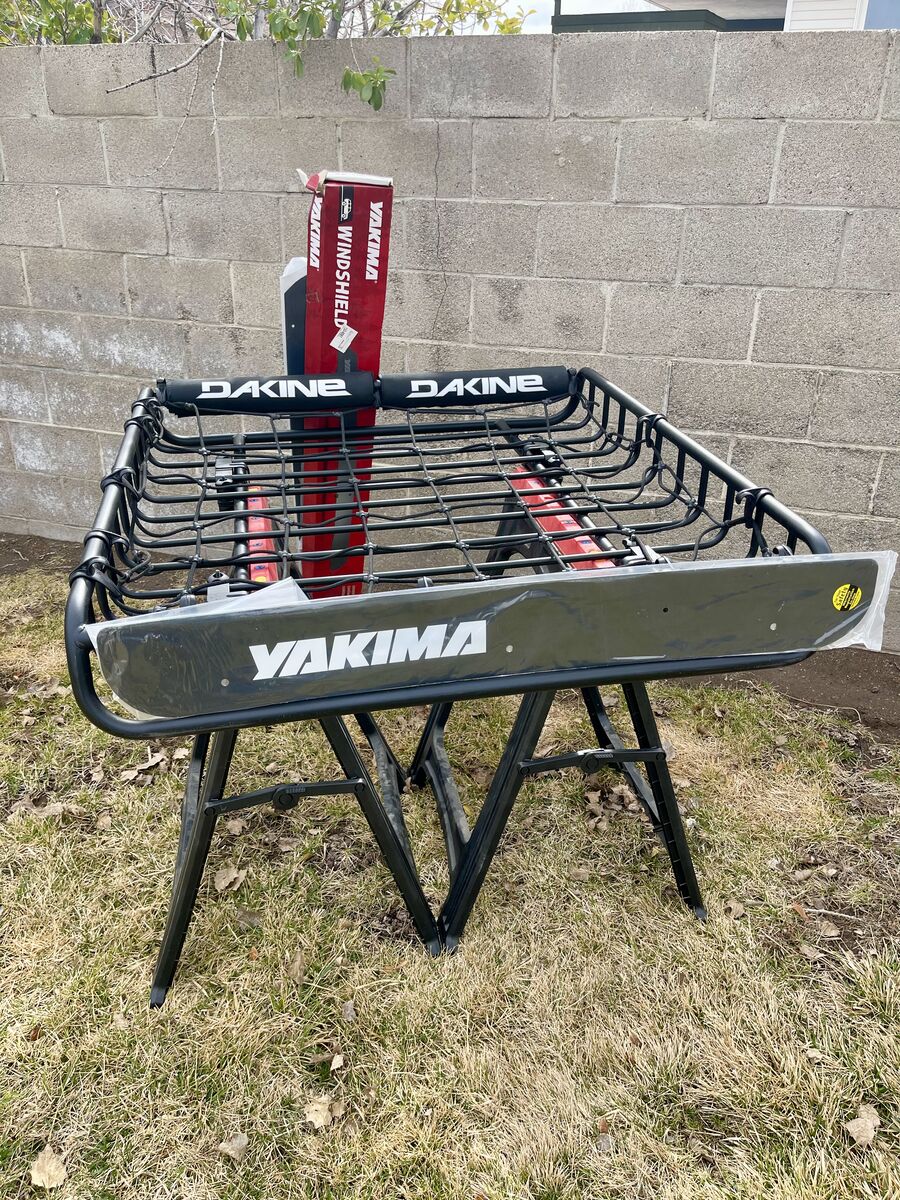 Yakima LoadWarrior Roof Cargo Basket + Extras