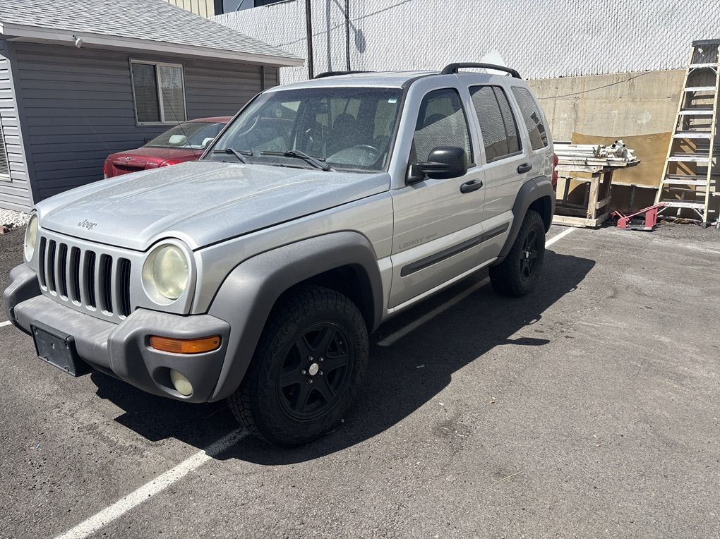 Jeep Liberty  2003