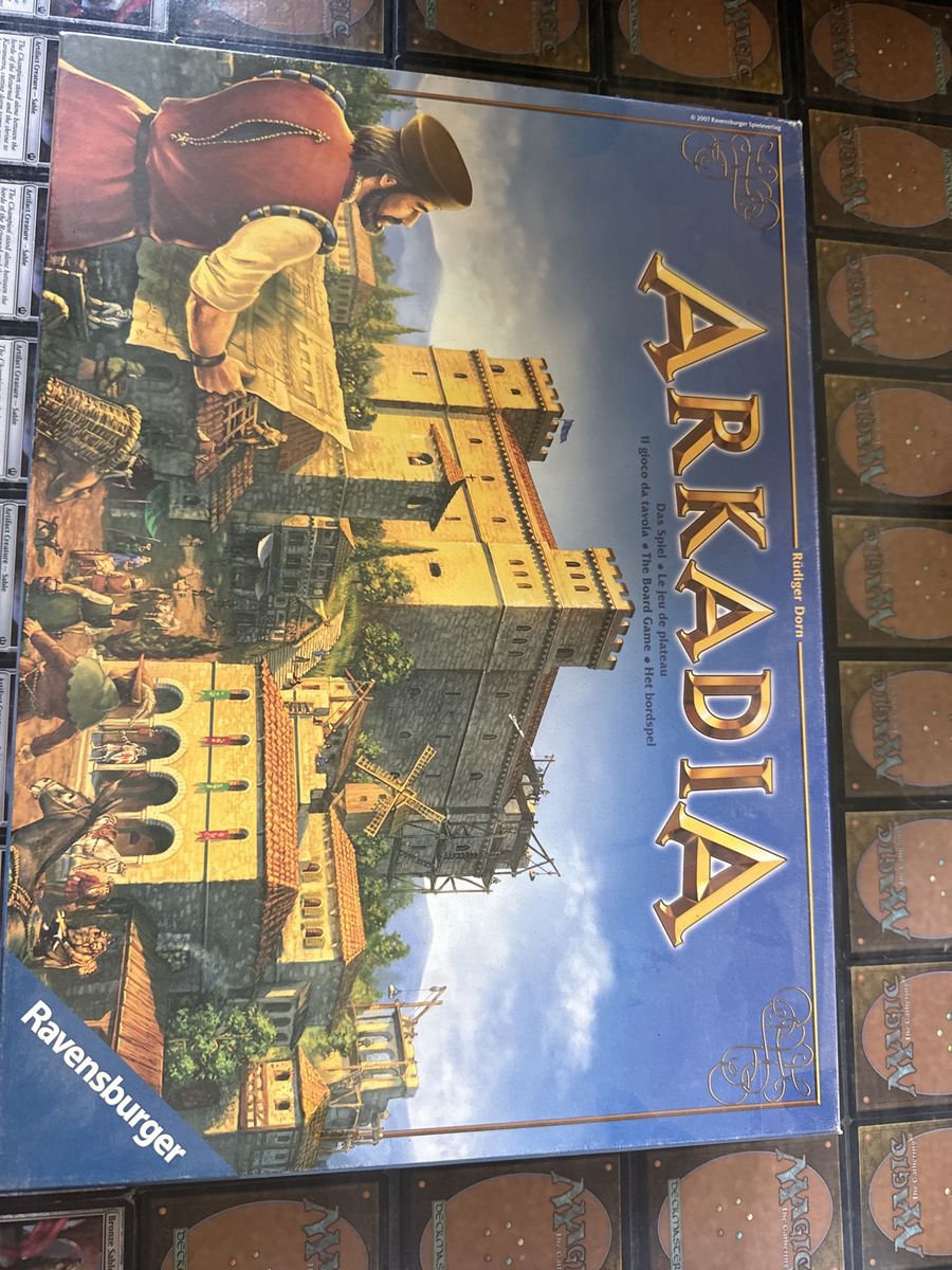 Ravensburger Arkadia Strategy Board Game (2007) - Complete, good condition only played a few times small scrape on the box lid.