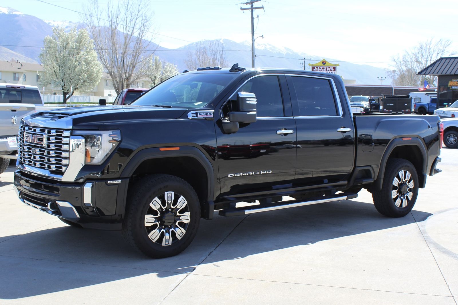 2024 GMC Sierra 3500HD Denali