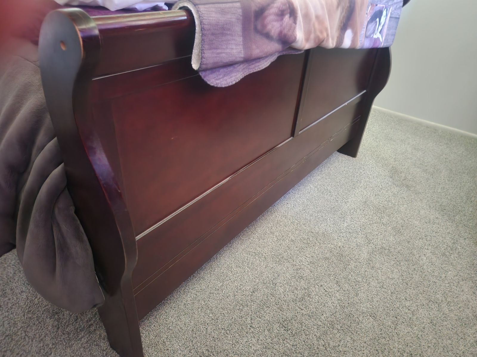 Queen size bedroom set