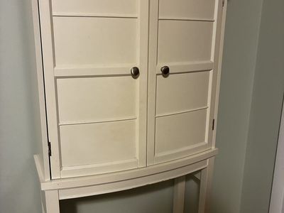 Over The Toilet Shelf And Storage