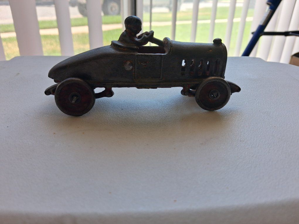 Vintage Cast Iron Race Car Toy with Driver - Collectible Antique Automobile