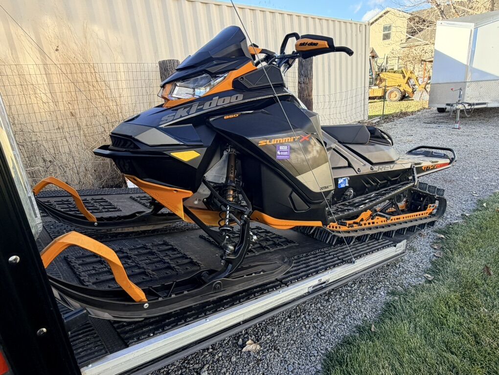 2020 Ski-Doo Summit X Expert Package 165 With Shot