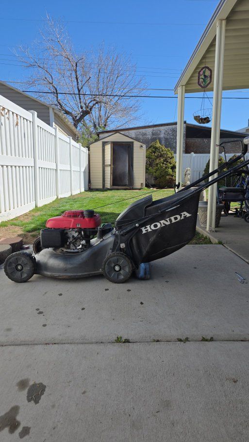 Honda 21" Twin Blade self propelled lawn mower