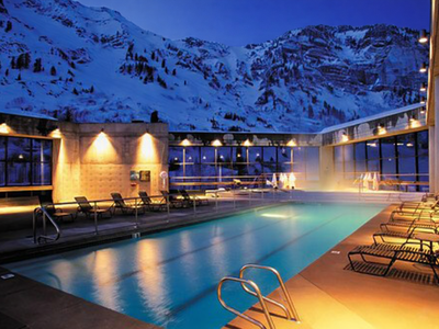 REDUCED! Snowbird Cliff Club 2BR/3BA Pinnacle condo. Apr 4-11 Ski in, ski out.