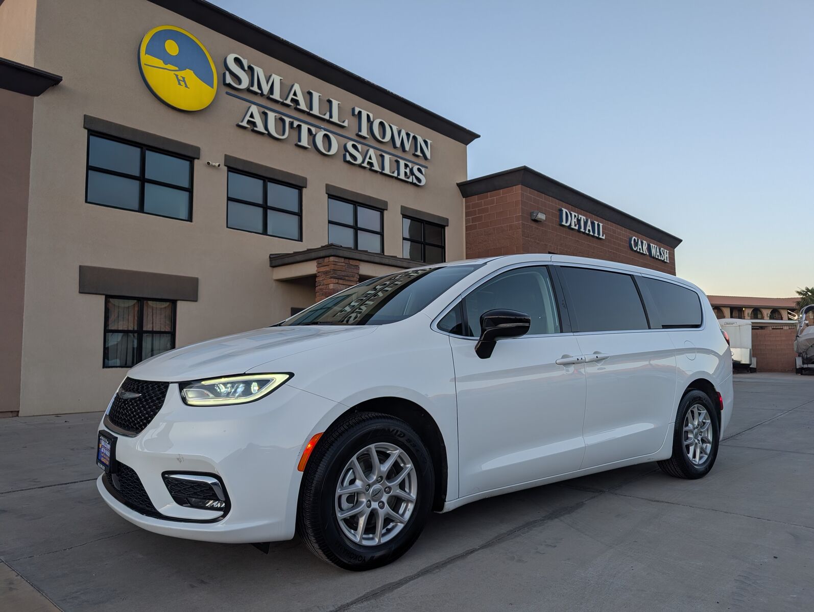 2024 Chrysler Pacifica Touring L