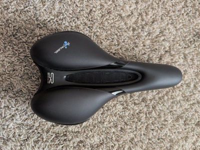 Selle Royale - Respiro Gel Saddle - Like New