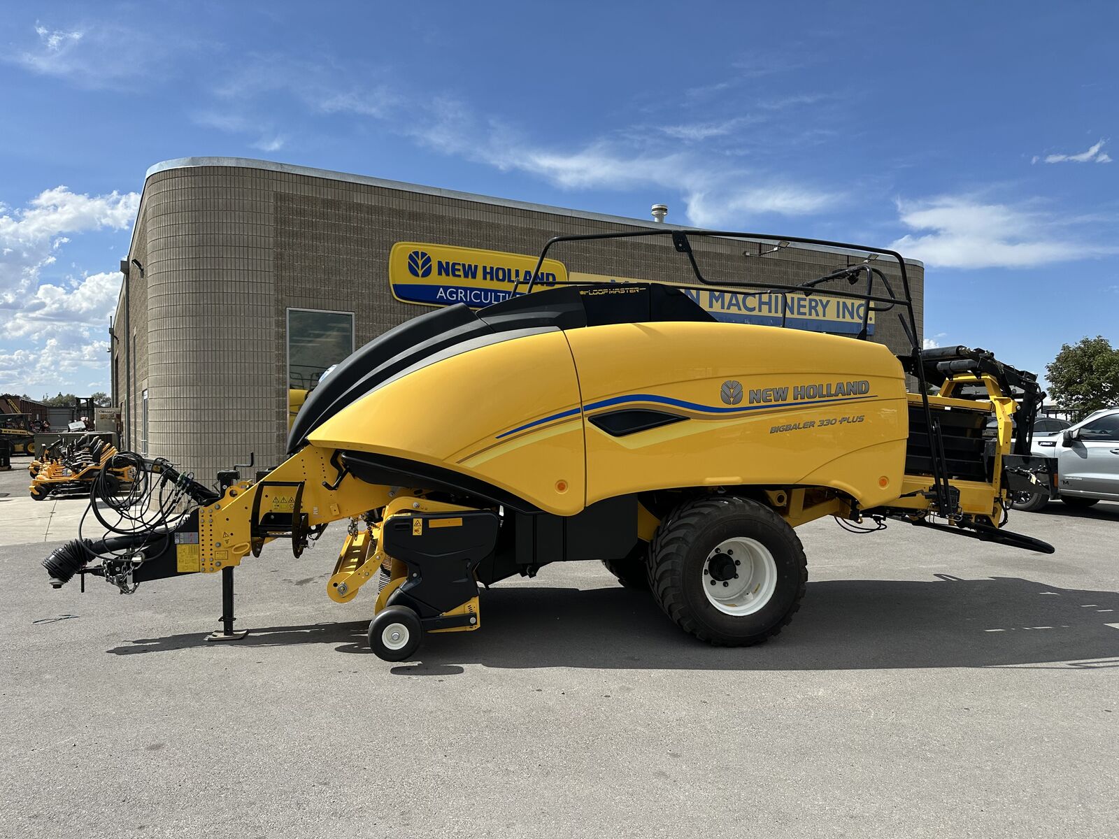 *NEW* New Holland BigBaler 330 Plus Large Square Hay Baler