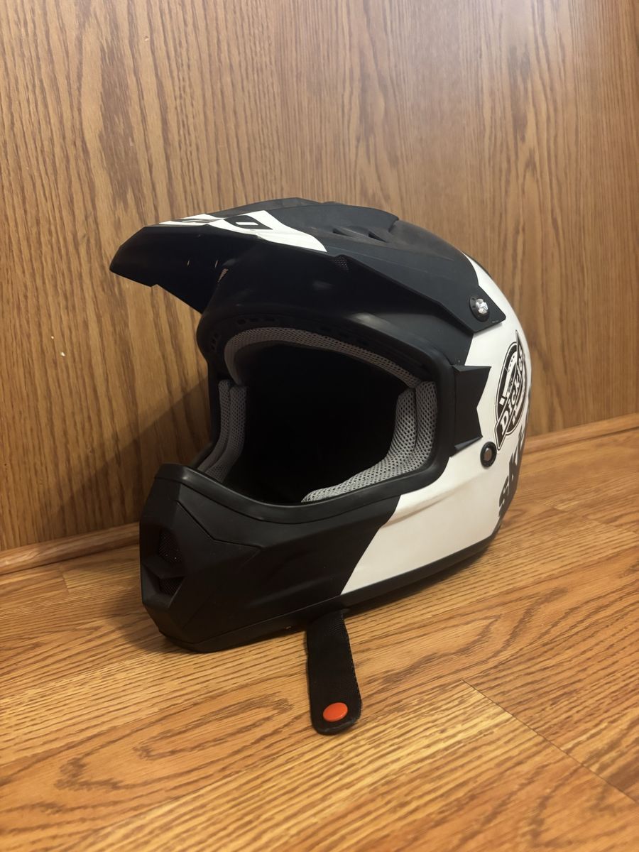 Ski-Doo Full Face Snowmobile Helmet - Black & White, Excellent Condition