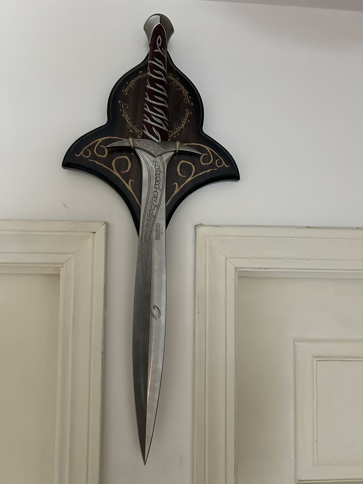 Lord of the Rings Style Elvish Dagger Wall Display – Fantasy Decor