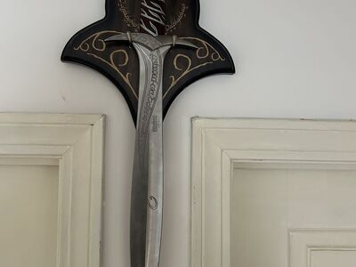 Lord of the Rings Style Elvish Dagger Wall Display – Fantasy Decor