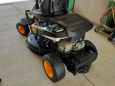 Poulan Pro Riding lawnmower