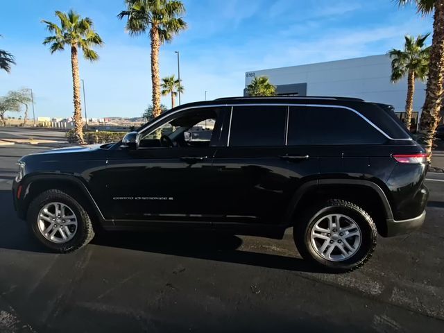 2023 JEEP GRAND CHEROKEE Laredo