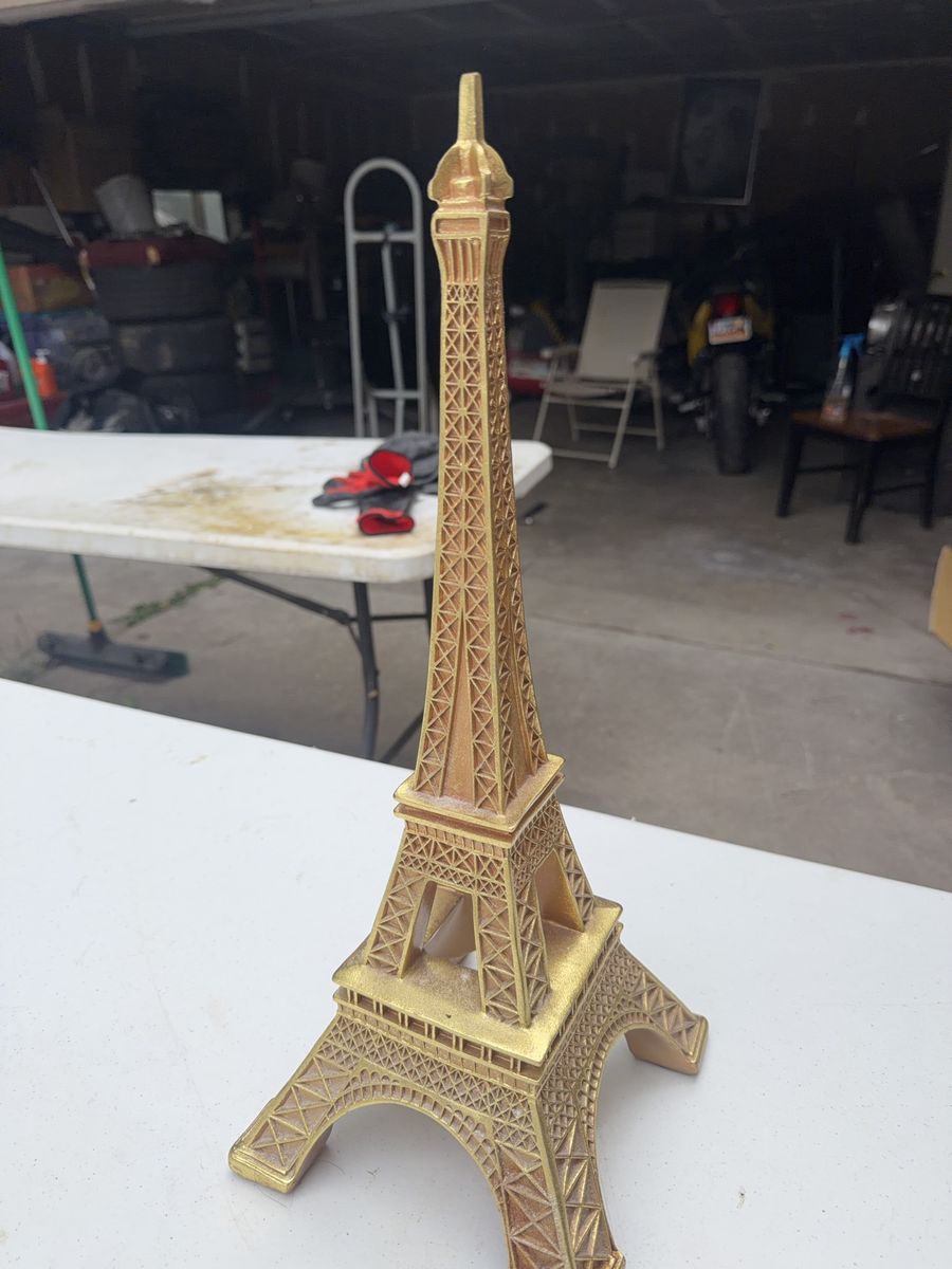 Eiffel Tower Replica Gold Figurine - Detailed Metal Souvenir Statue