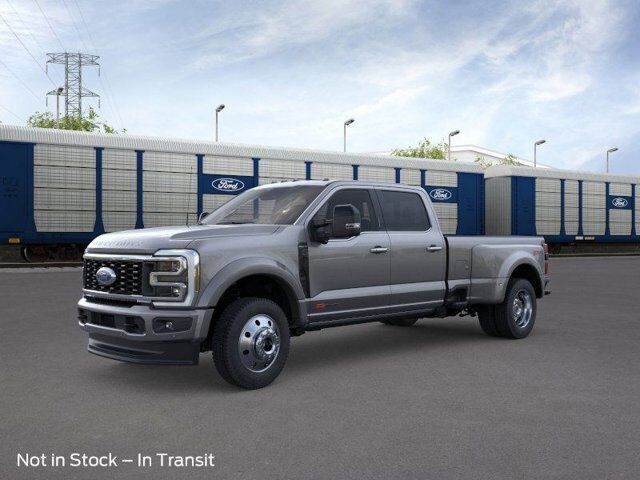 2026 Ford F-450 Super Duty Platinum