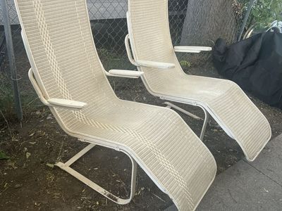 Mid Century Vintage Lloyd Flanders Wicker Chaise Lounge Patio Chairs