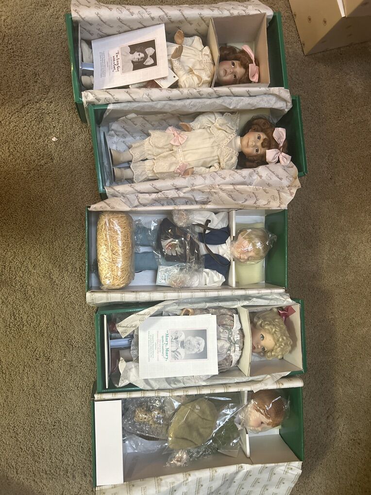 Knowles Mother Goose Porcelyn Doll Collection