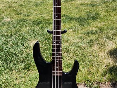 Peavey Foundation Bass Made in the USA