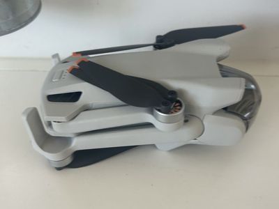 DJI Mini 3 Pro Drone with Controller - UsedExcellent