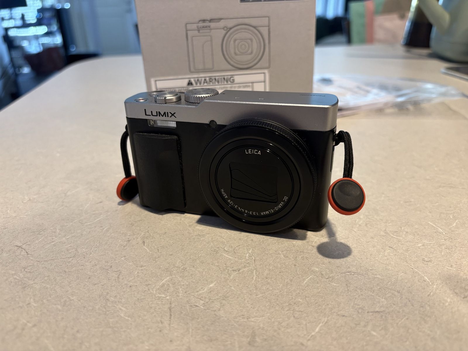 LUMIX ZS99