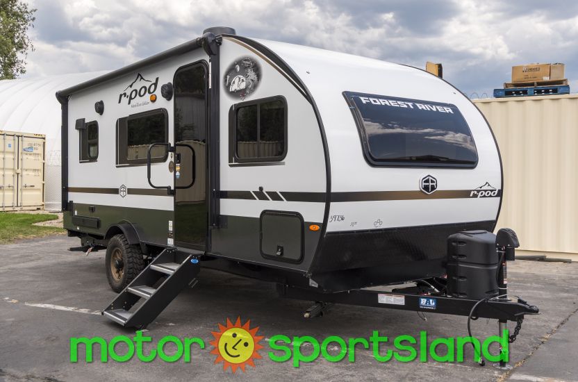 2026 Forest River R-pod 185 Rear Entertainment Outdoor Kitchen