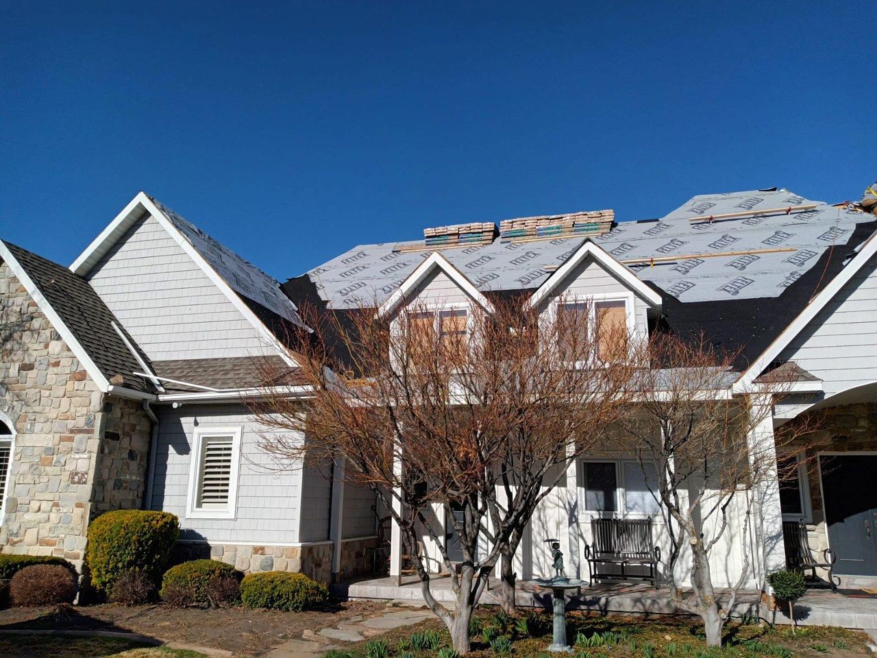 Big Horse Builders Roofing | Free Roof Inspections & Estimates