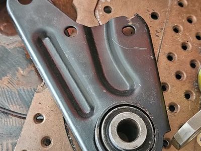 New 2008 Mazda 3 A/T Transmission Mount