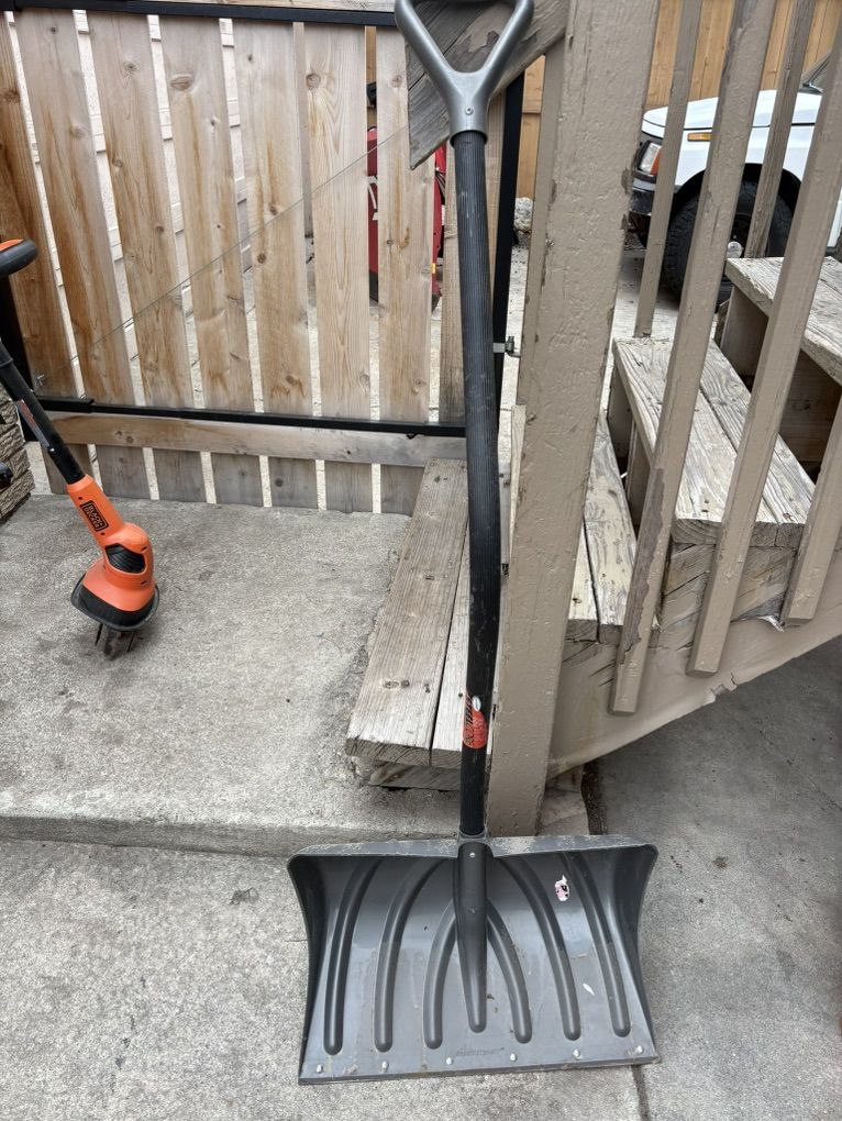 Snow Shovels