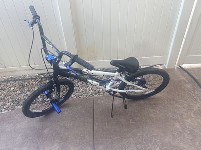 Kent Ambush FS20 BMX Bike - Black/White/Blue, Freestyle, Single Speed