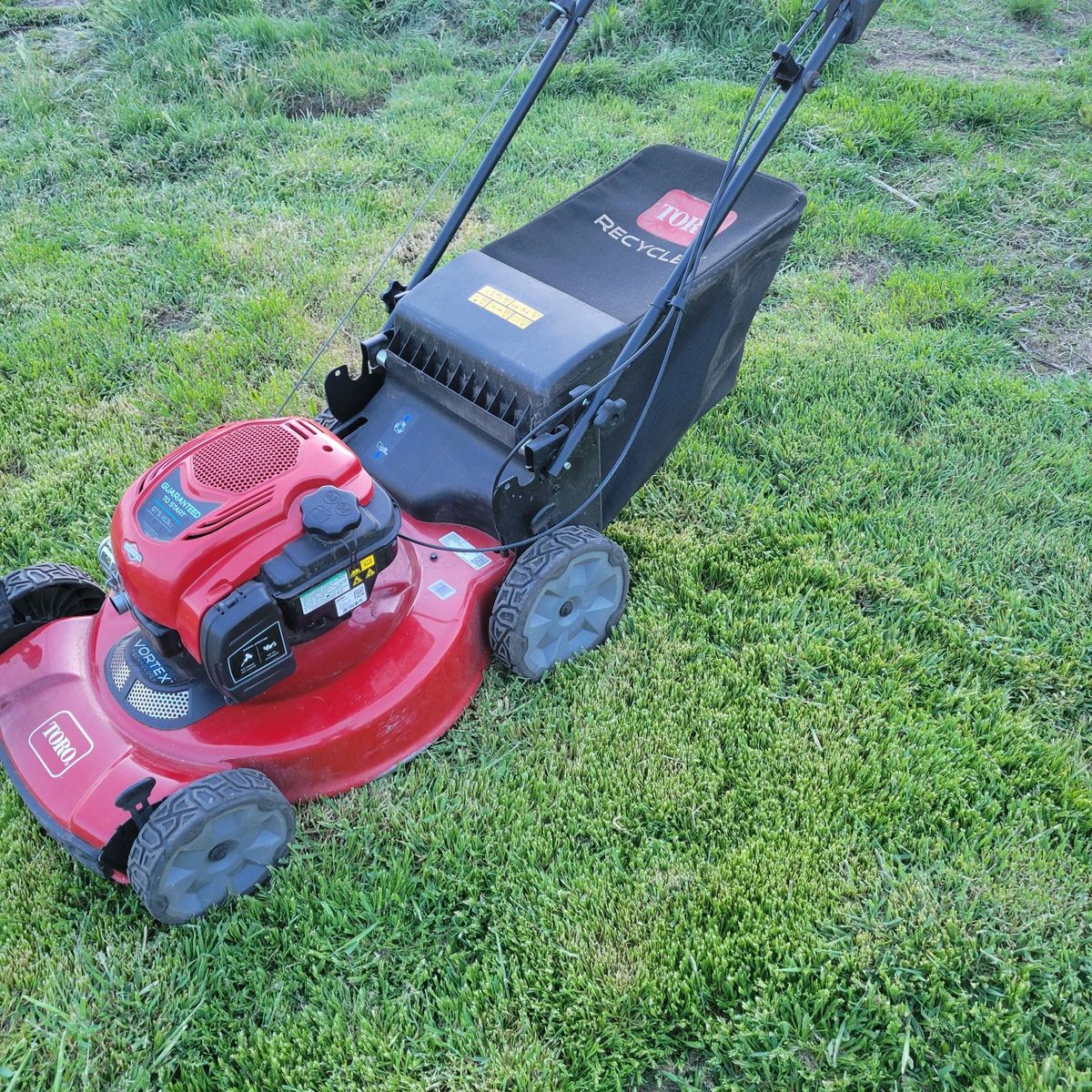 TORO PERSONAL PACE LAWNMOWER