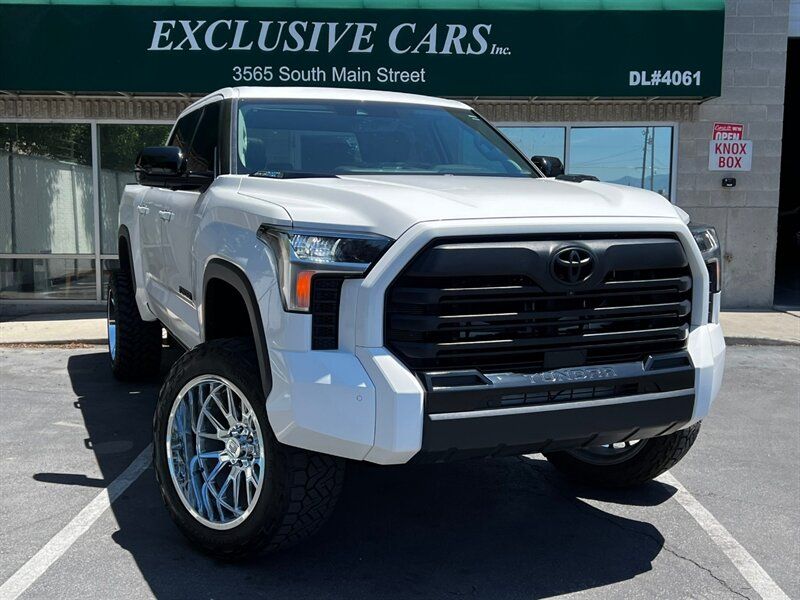 2024 Toyota Tundra Limited HV