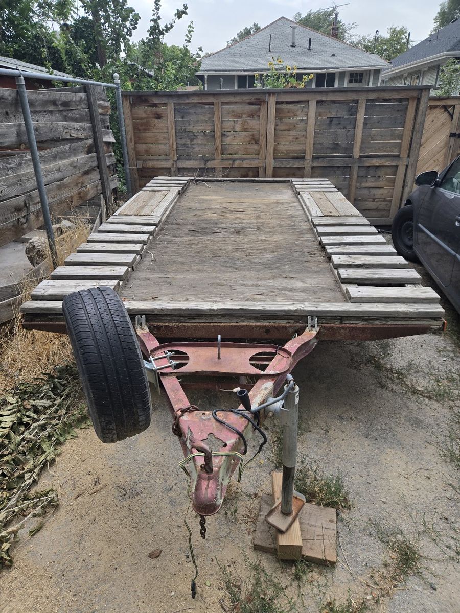 Vintage Aristocrat Utility / 16ft Raft Trailer - Tows Great - $650 (OBO)