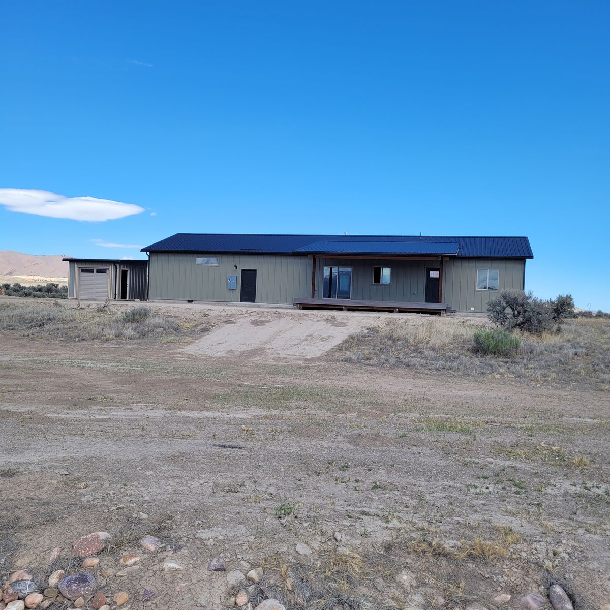 Main image 6