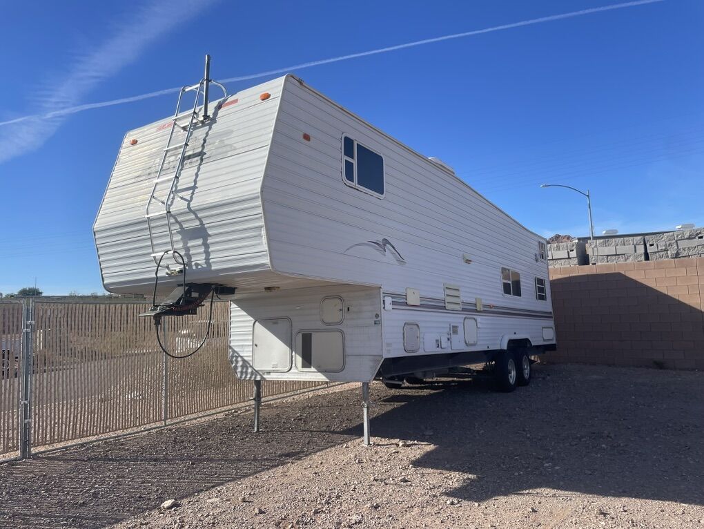 2000 Nomad Sportwagon 5W Toy Hauler