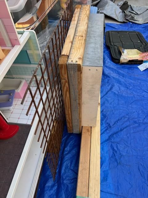 Screens 4 screening Soil, Sand, Concrete mix wood chunks to remove unwanted materials