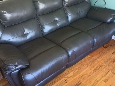 Reclining couch and loveseat