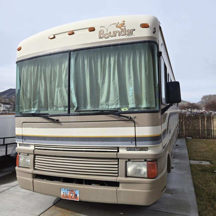 1997 Fleetwood Bounder