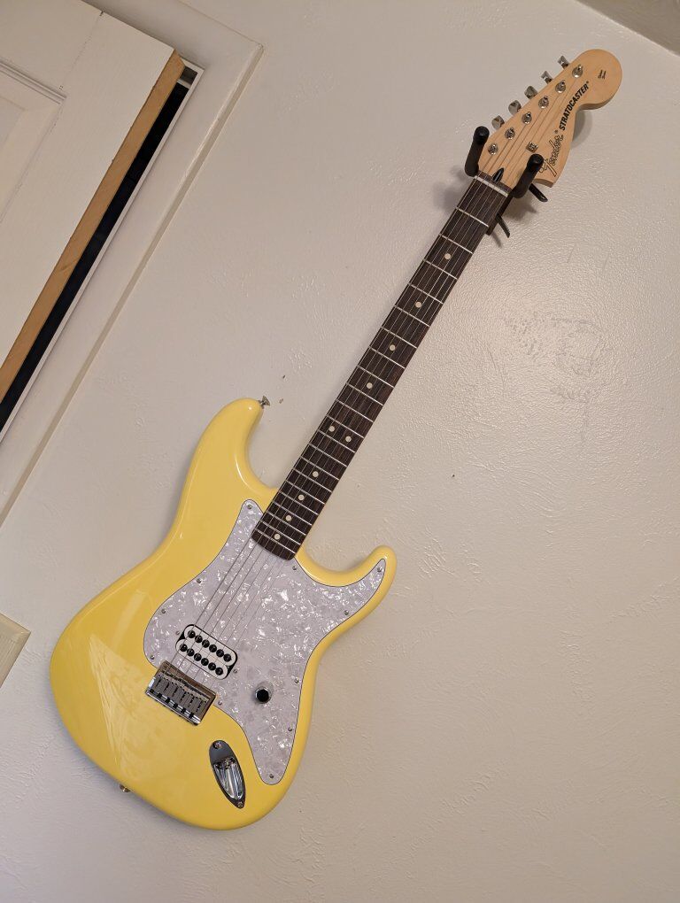 Fender Tom Delonge Strat
