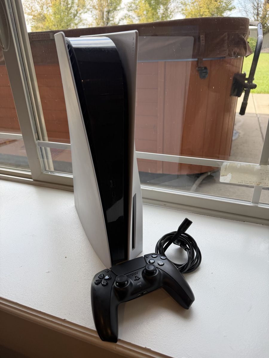 Sony PlayStation 5 PS5 Disc Console with Black Controller & Power Cable