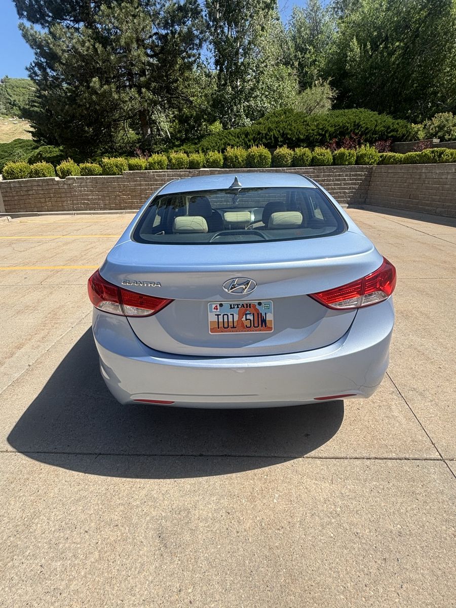 2012 Hyundai Elantra 