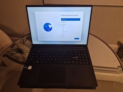 Asus Vivobook 16