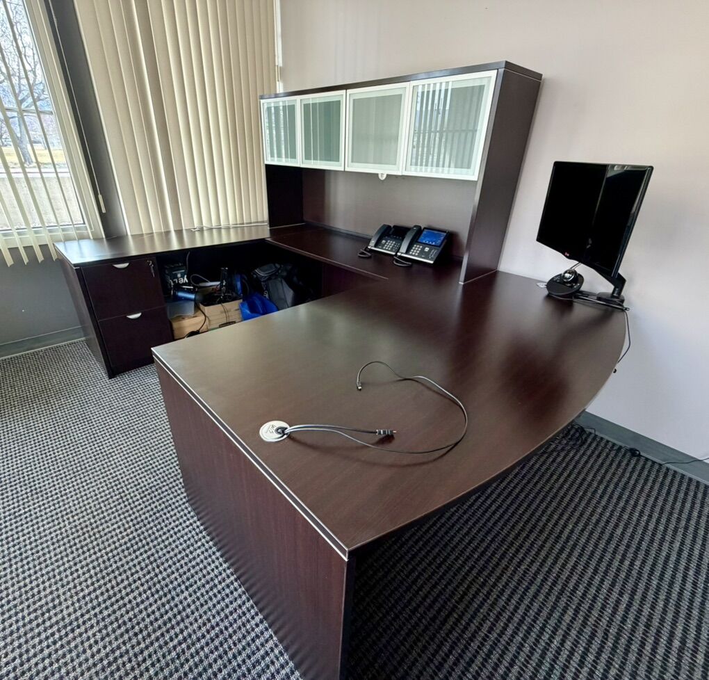 Beautiful Executive Office Desk