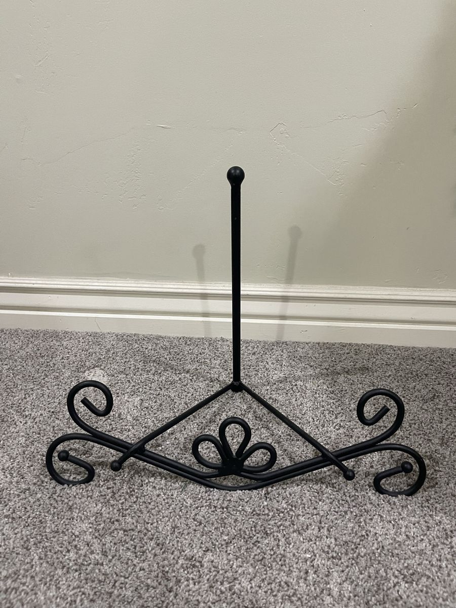 Decorative Black Wrought Iron Display Stand Holder Easel