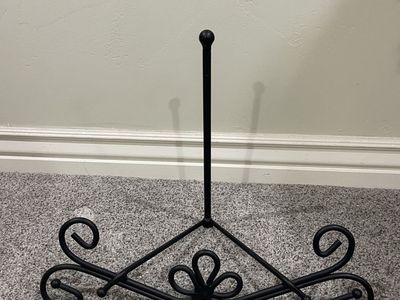 Decorative Black Wrought Iron Display Stand Holder Easel