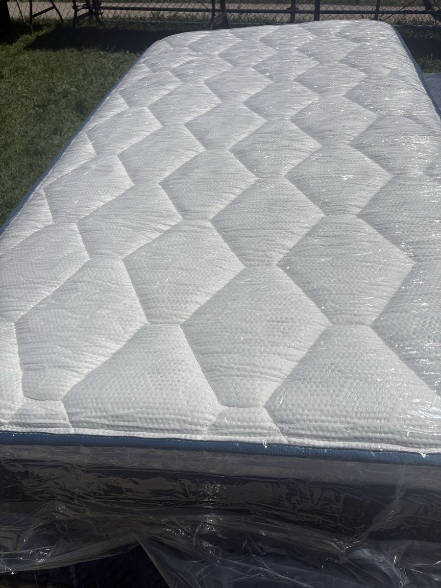 Brand new twin size mattress