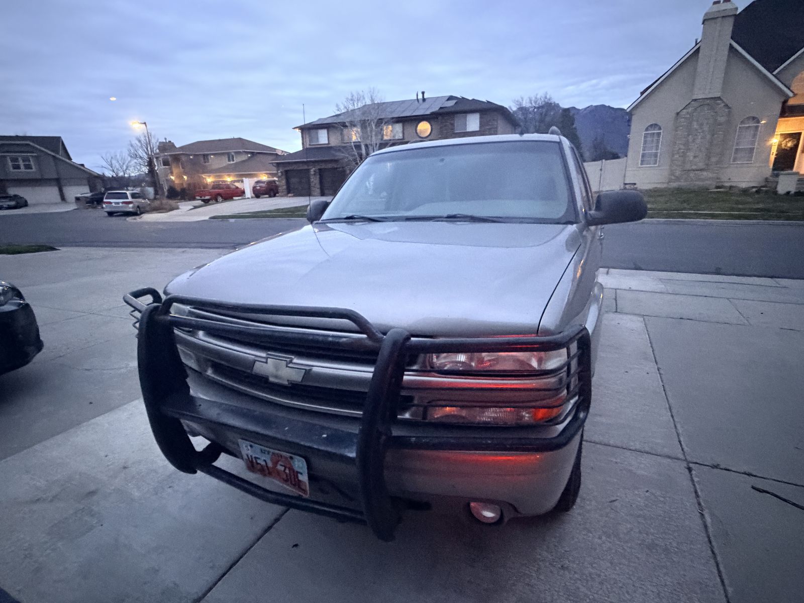 2002 Suburban Z71 4x4 – Strong 5.3 V8 – Ready for Hunting & Towing