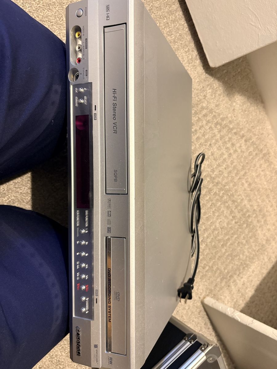 Sansui RDVD4005 Hi-Fi Stereo VCR & DVD Recording System Combo
